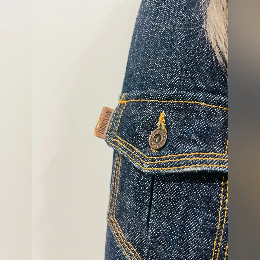 MOSCHINO**Fur Collar Denim Jean Jacket**US 6 $1450 - Picture 5 of 10